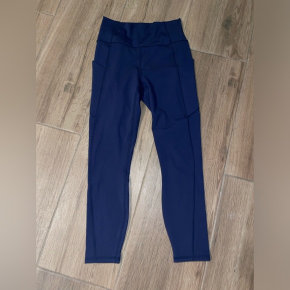 Fabletics Navy Leggings - Picture 1 of 2